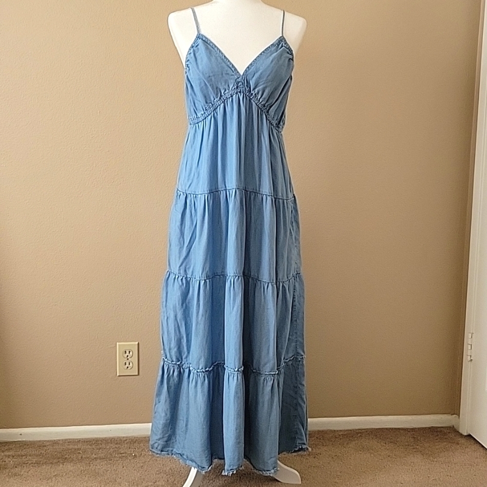 Kut From The Kloth Blue Chambray Tiered Frayed Hem Maxi Dress - Size Large